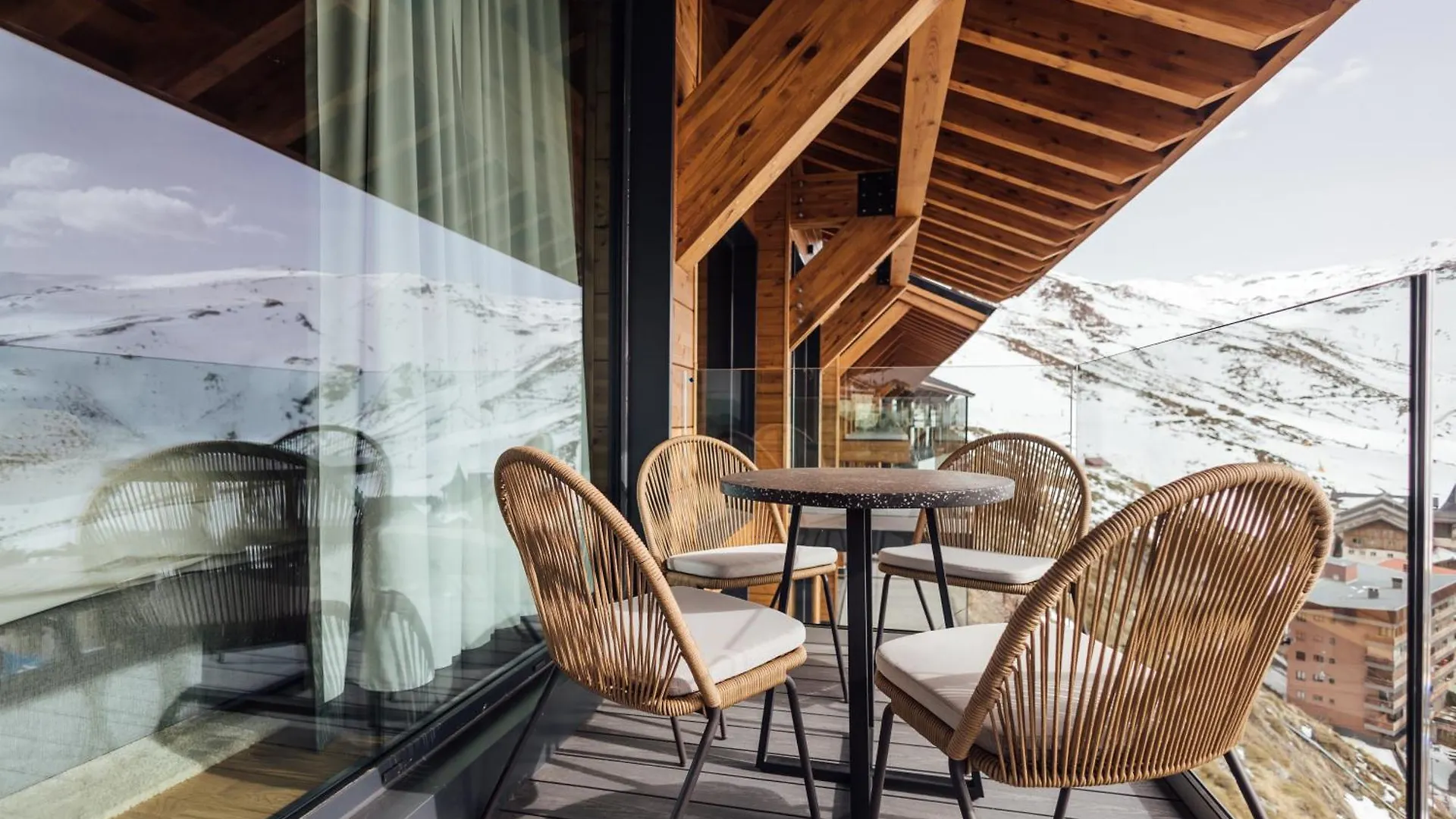 Arttysur Lux - Best 4 Bdrm Villas In Sierra Nevada