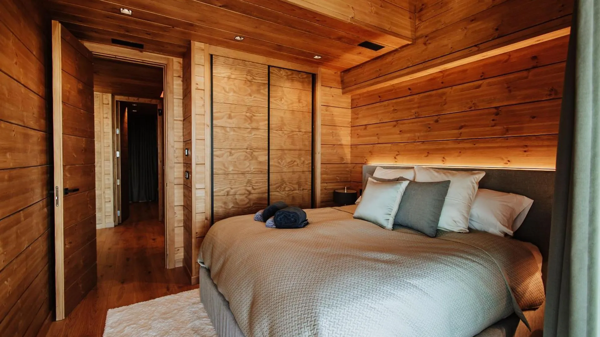 Apartment Arttysur Lux - Best 4 Bdrm Villas In Sierra Nevada